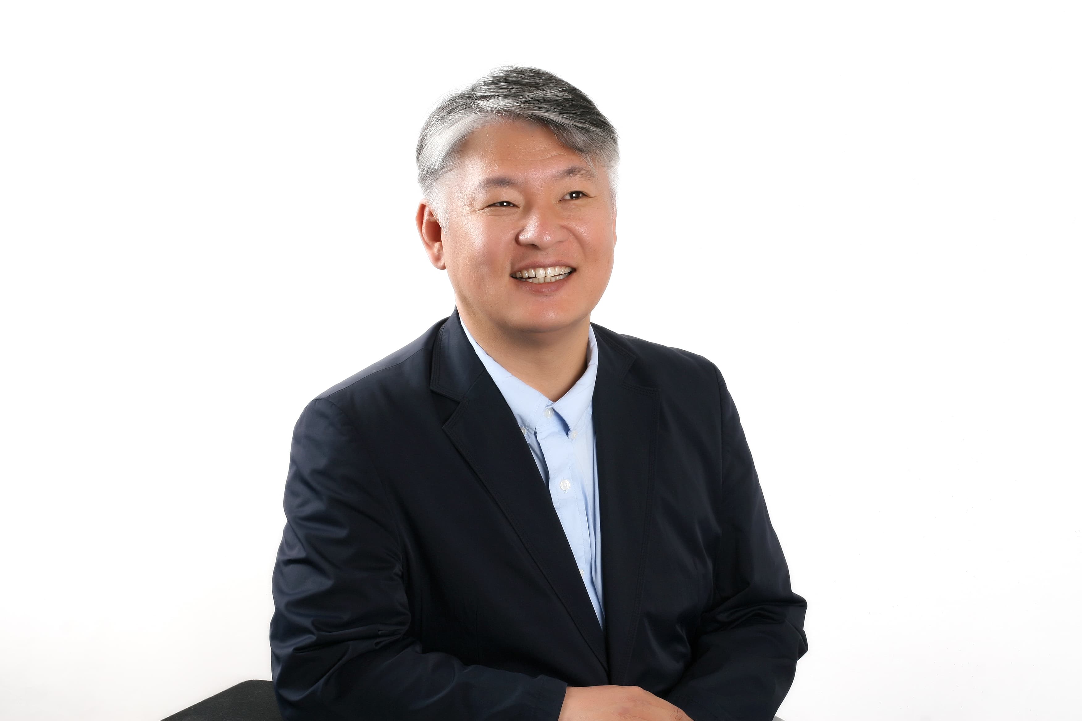 Hunwoo Lee, Program Coordinator